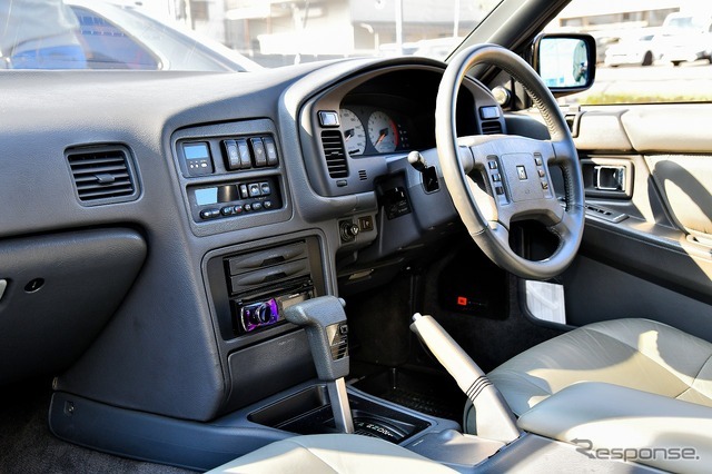 2代目レパード発売40周年記念　里帰り展示会in新車のひろば村山店