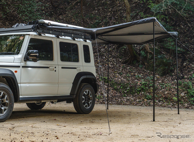 クラフトワークスの『ジムニー/シエラ/ノマド』向け「ルーフキャリア専用サイドテント」