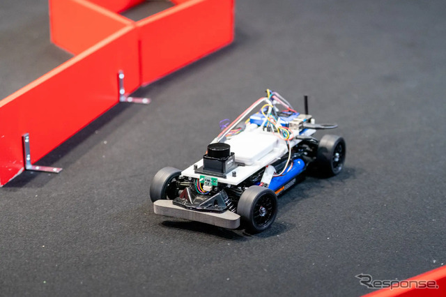 第二回「自動運転ミニカーバトル」決勝レース