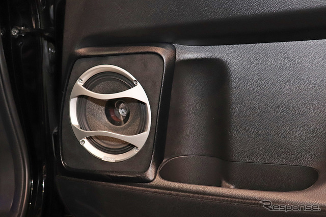 『カーファイ』（神奈川県川崎市）にて製作されたオーディオカーの一例。