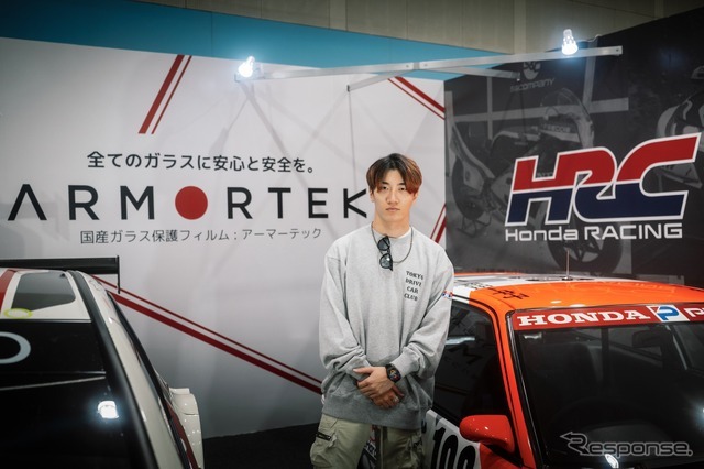 レーシングドライバー 牧野 任祐さん