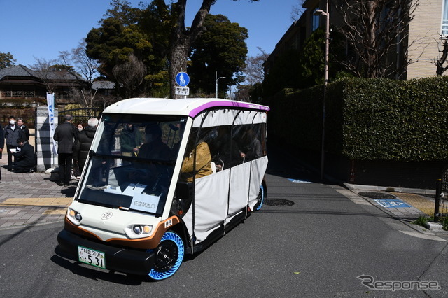 狭い道でも小回りが効くグリーンスローモビリティ