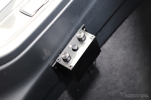 「パワーアンプ内蔵DSP」にてシステムが構築されたオーディオカーの一例。