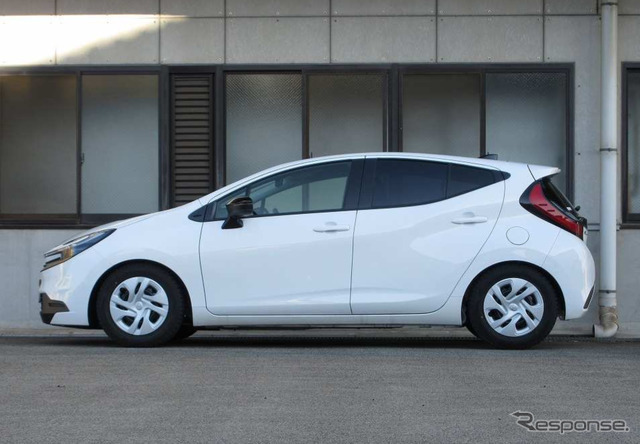 タナベ サステックプロZT40　アクア装着例（推奨ダウン量：フロント 40mmダウン / リア 40mmダウン）