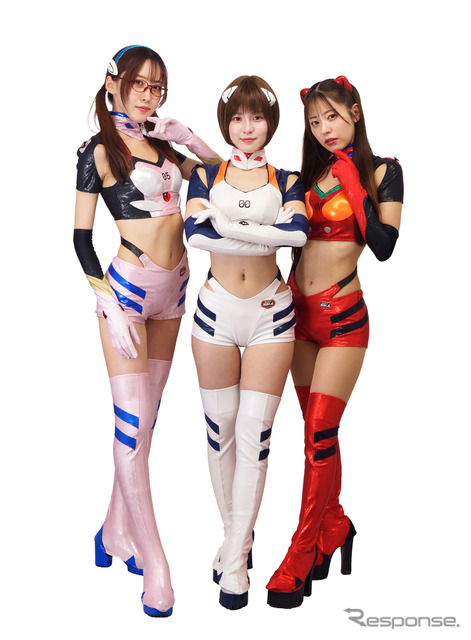 エヴァンゲリオンレーシング・サーキットメイト（左：雪野るな、中：藤白玲華、右：渡川もも）