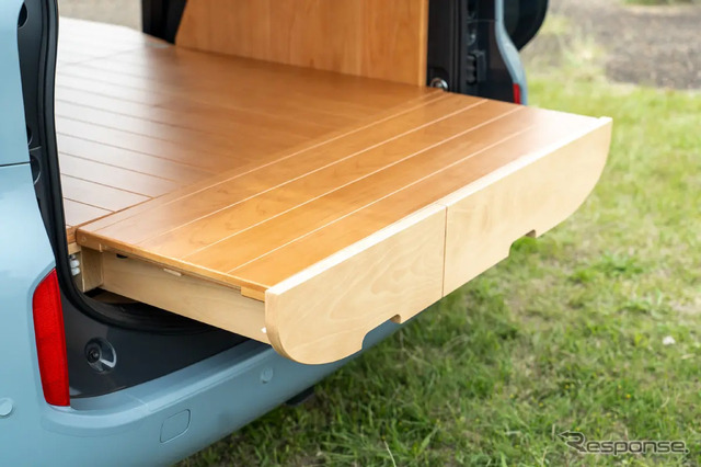 シエンタ専用車中泊キット「VANLIFE ROOMKIT」