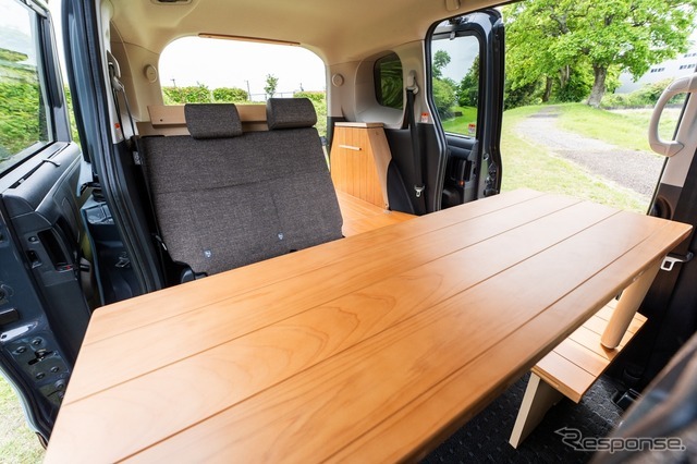 YURTの『シエンタ』用車中泊キット「VANLIFE ROOMKIT」