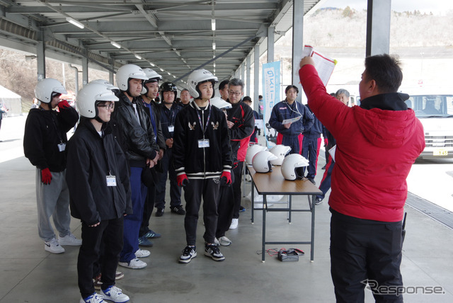 Future Mechanic Experience in FUJISPEEDWAY