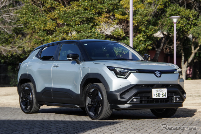 スズキ eビターラ（Z 4WD）