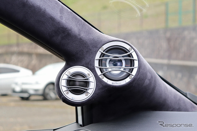 『ピットハウスコスギ（香川県高松市）』にて製作されたオーディオカーの一例。