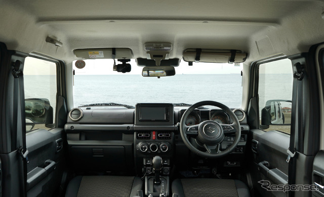 カーメイト「バイザー取付 折りたたみサンシェード ジムニー用」