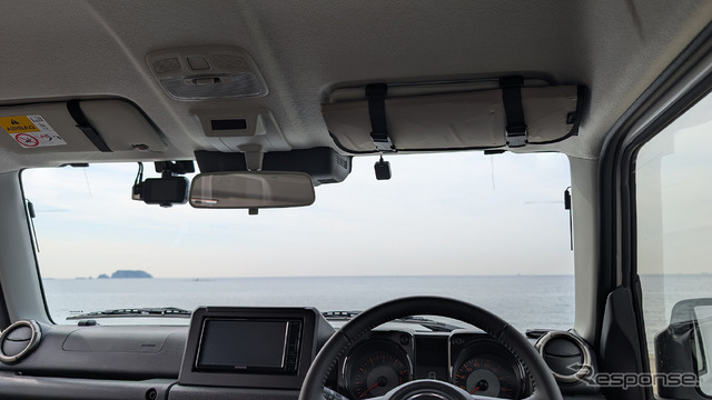 カーメイト「バイザー取付 折りたたみサンシェード ジムニー用」