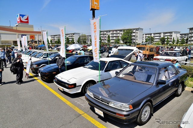 アリオ上尾 昭和平成オールドカー展示会