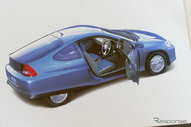 ホンダ・インサイト（初代）当時のカタログ