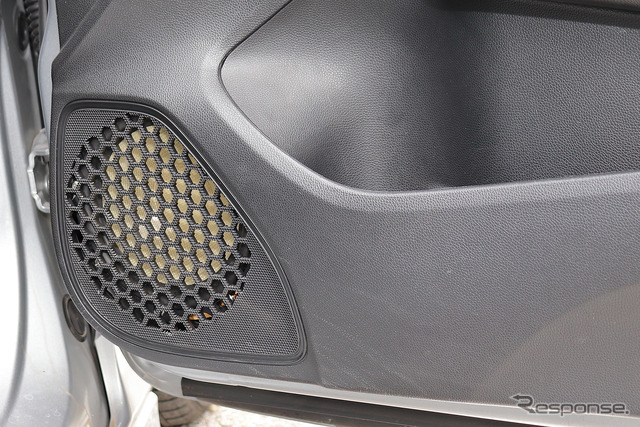 「市販メインユニット」を核にシステムが組まれたオーディオカーの一例（製作ショップ:カーファイ＜神奈川県＞）。