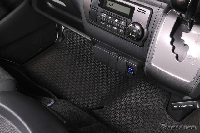 『ハイエース』H200系専用の増設電源ユニットハイエンドモデル「CX505K」