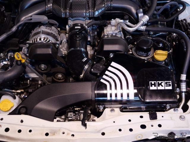 HKS『GR86/BRZ』用コールドエアインテークキット補修部品「エアクリーナーカバー」と「ステッカー」が発売