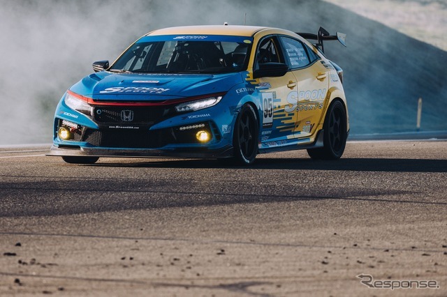 レース車両展示