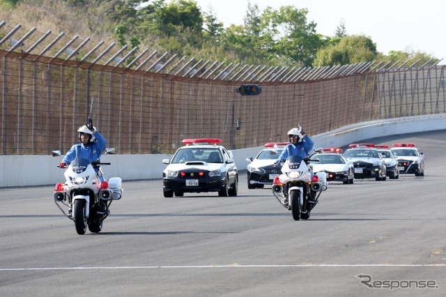 栃木県の警察、救急、消防、自衛隊のクルマも大集合！！～茨城・群馬県警察の白バイ隊も協演！～