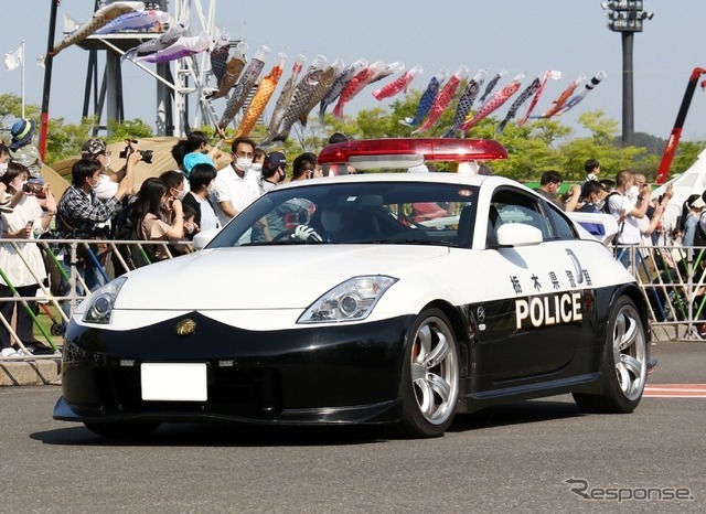 日産フェアレディZパトロールカー