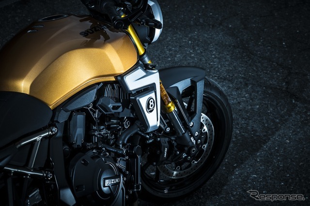 スズキ GSX-8T