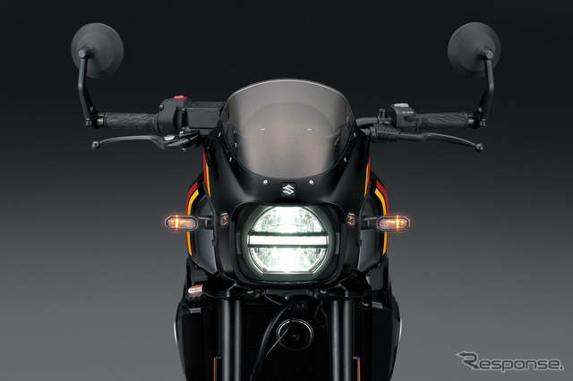 スズキ GSX-8TT
