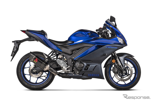 AKRAPOVIC スリップオンライン カーボン JMCA YZF-R25/R3,MT-25/03