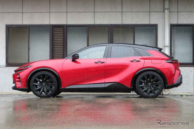 タナベ サステックNF210　トヨタ・クラウンスポーツ装着例（フロント：28mmダウン / リア：26mmダウン）