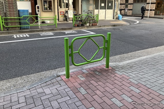 短いガードレール（東京都中央区）