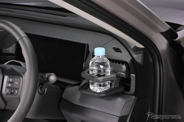 RAV4専用ドリンクホルダー