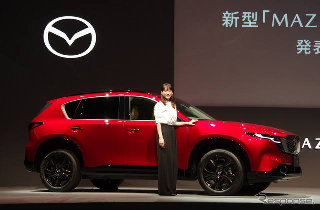 マツダのブランドアンバサダーに就任した綾瀬はるかさんと新型CX-5