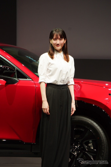 マツダのブランドアンバサダーに就任した綾瀬はるかさん