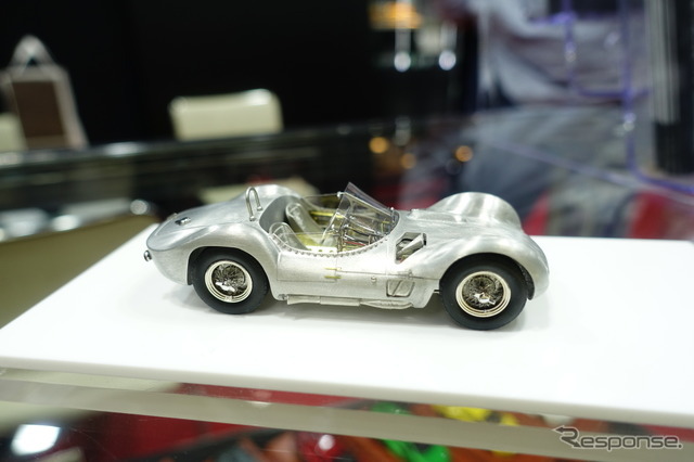 メイクアップの「マセラティ ティーポ61」の試作モデル
