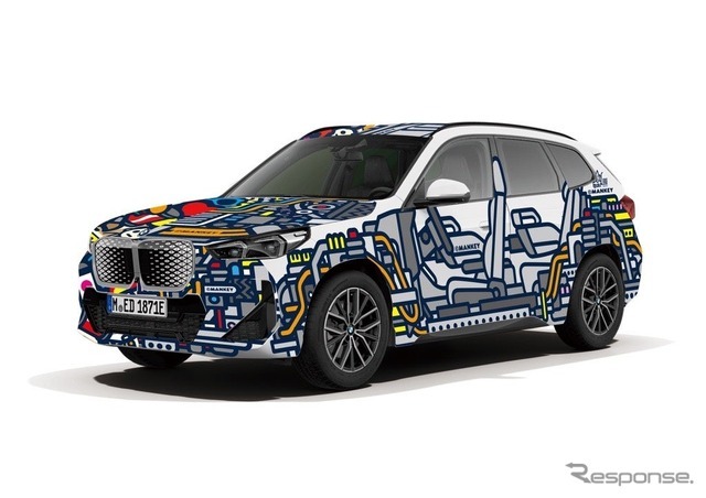 MANKEY氏がラッピングデザインしたBMW『iX1』