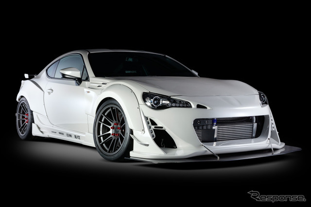 ブリッツがアイシン製MCB採用のボディ補強パーツ「B-MCB」の『86/BRZ』向けフロント/リア用を同時発売