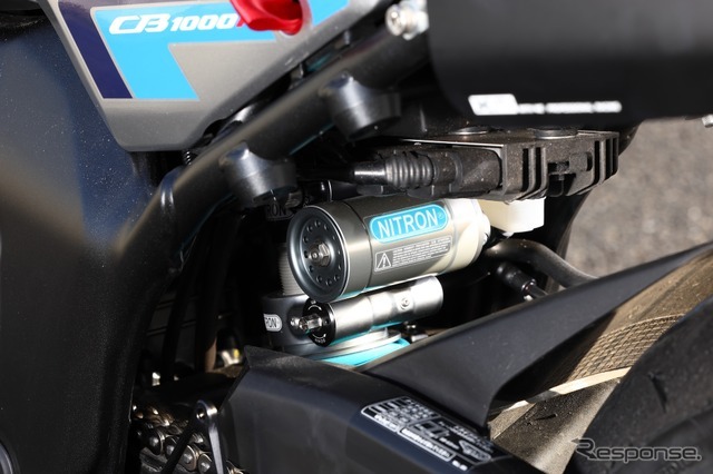 CB1000F WITH MEレーサー
