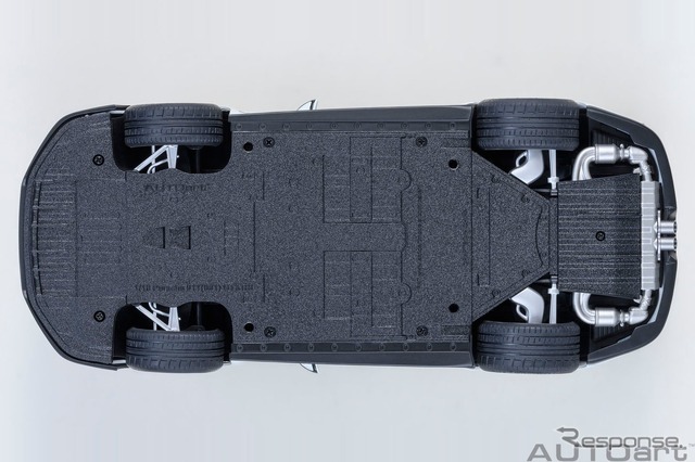 「AUTOart」の1/18スケールのダイキャストモデル、ポルシェ『911』（991.2）の「GT3 RS ヴァイザッハ・パッケージ
