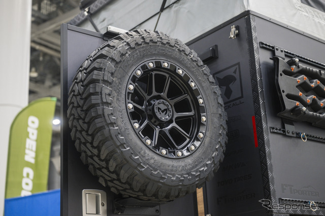 TOYO TIRES 「オープンカントリー M/T」を装着した水野浩聡さんのトライトン