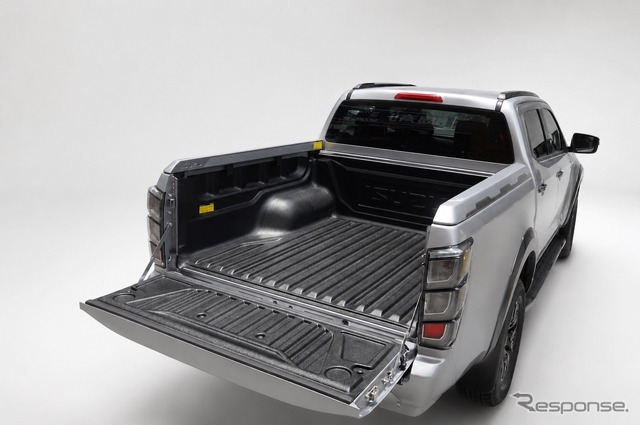 タイから並行輸入されるいすゞ『D-MAX』