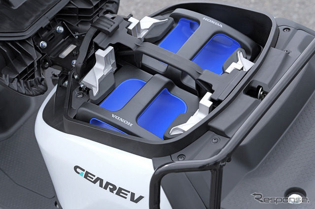 ホンダの着脱式バッテリー「Honda Mobile Power Pack e:」を2個搭載
