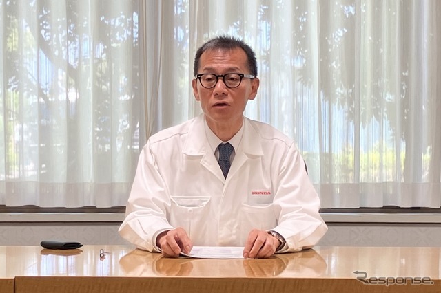 取材に応じるホンダ太陽の山口社長