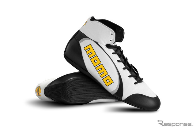MOMO SPEED PRO（ブラック）