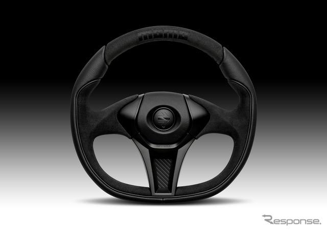 MOMO GT50 2.0 BLACK EDITION