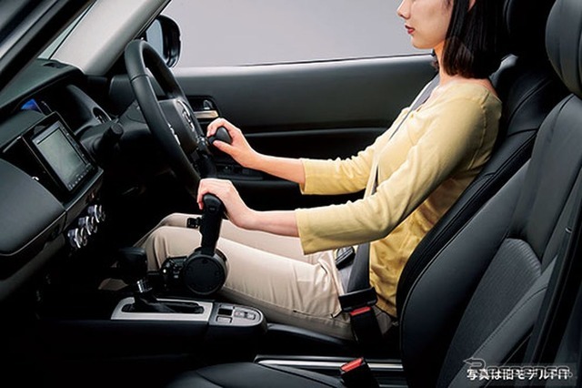 ホンダ・フィット用運転補助装置「Honda・テックマチックシステム」
