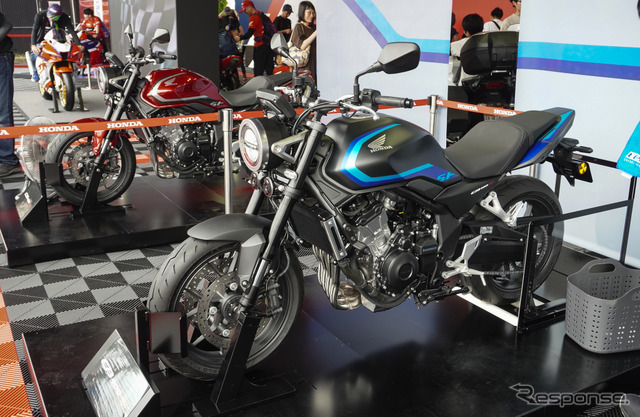 ホンダ CB400スーパーフォア Eクラッチ（鈴鹿8耐2026）