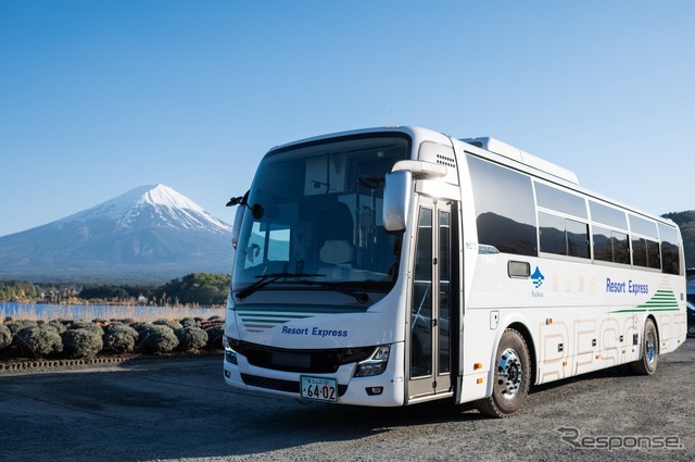 富士急バスがバスタ新宿と富士山五合目（吉田口）を結ぶ高速バス「富士山五合目線」に深夜便を新設