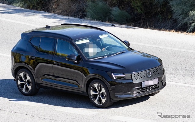 ボルボ XC40 改良新型の開発車両