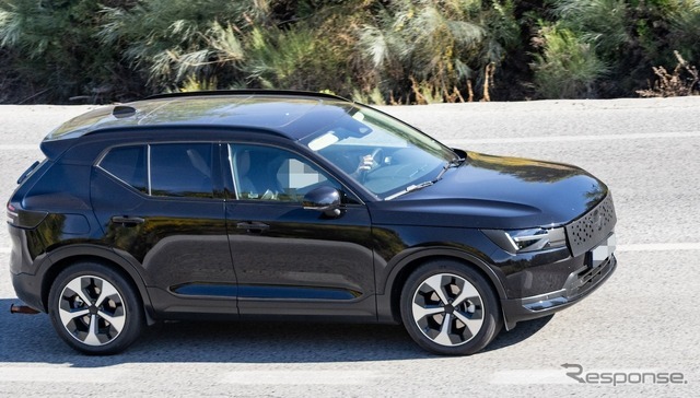 ボルボ XC40 改良新型の開発車両