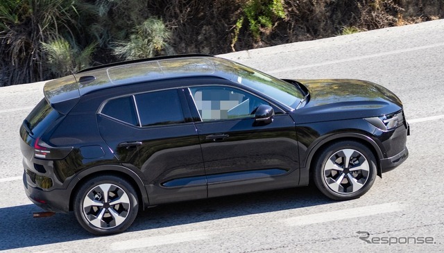 ボルボ XC40 改良新型の開発車両