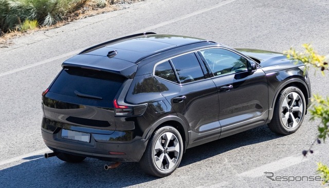 ボルボ XC40 改良新型の開発車両
